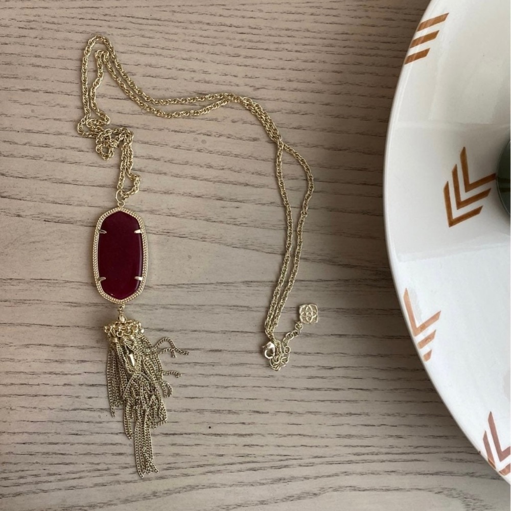 Rayne Pendant Gold Necklace in Maroon
